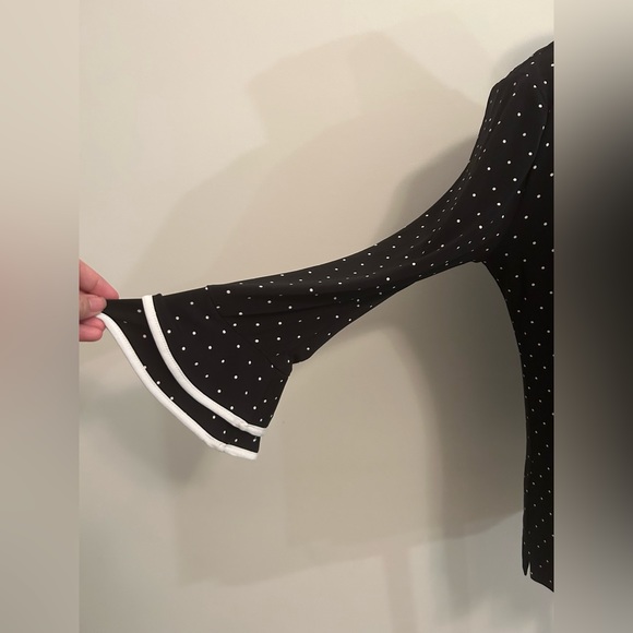 🚨Karl Lagerfeld Polka Dot Bell Sleeves Blouse - size S - Picture 4 of 6